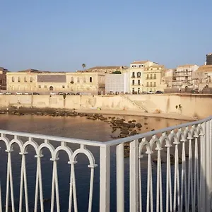 Perla Marina Ortigia Syracuse